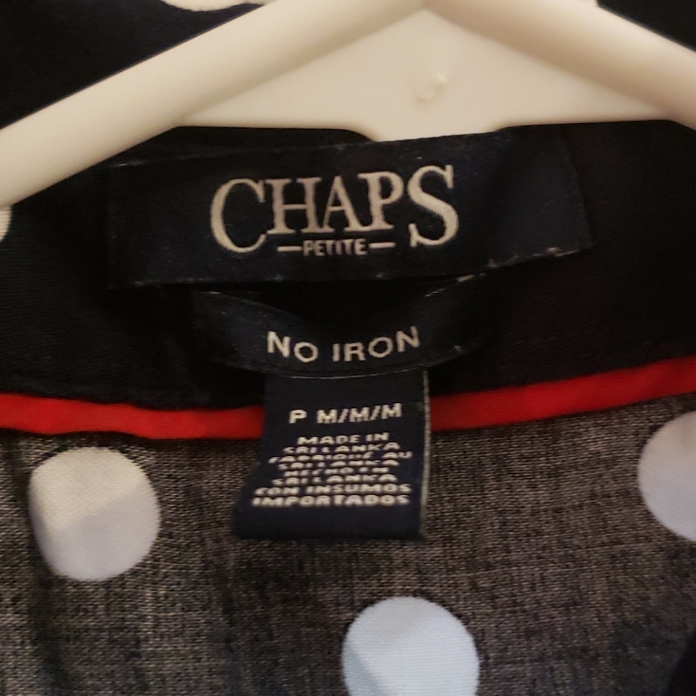 Sleeveless button down - Picture 5 of 6